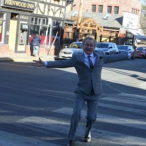 Honouring Bruce Halliday